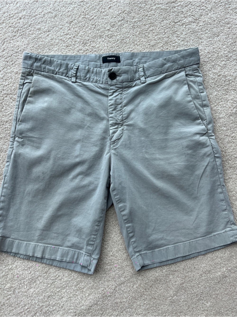 Theory Men's Light Gray Flat-Front Chino Shorts